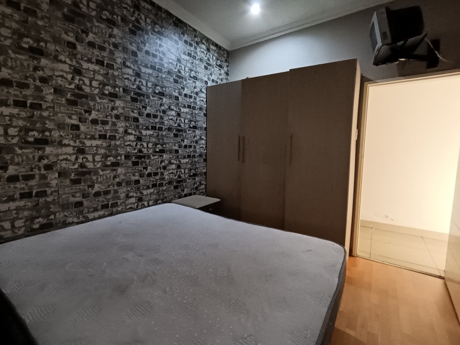 5 Bedroom Property for Sale in Park West Free State